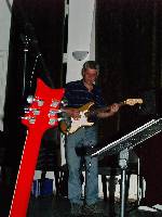 Laci_gitar.jpg